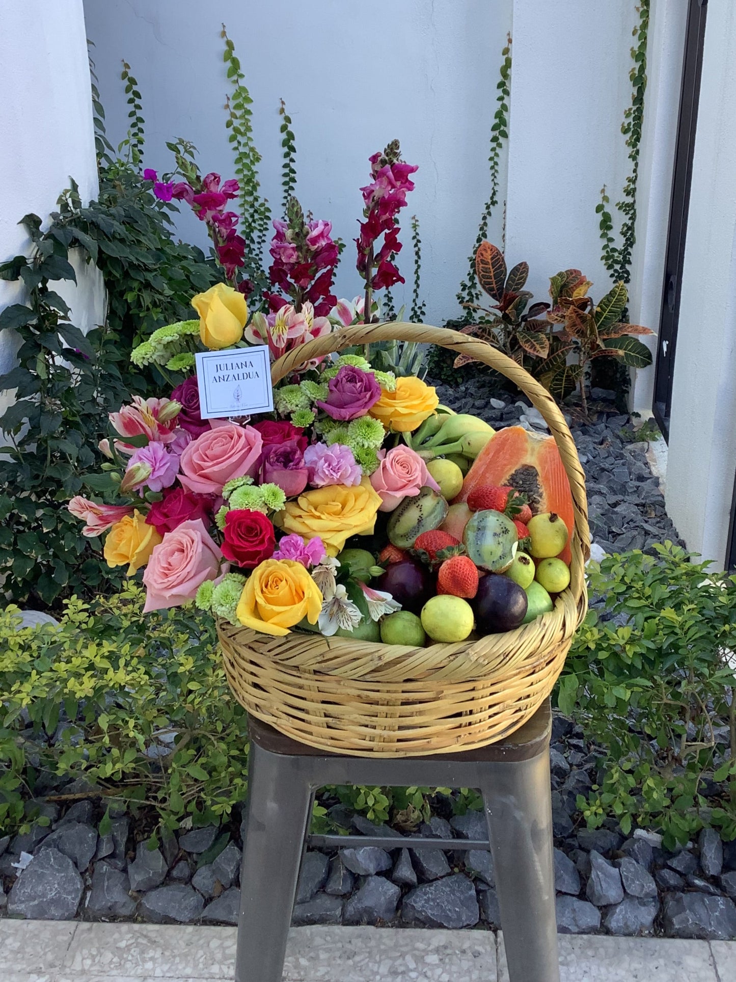 Large fruit basket