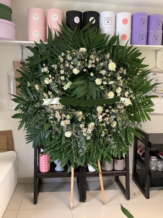 Corona fúnebre clásica