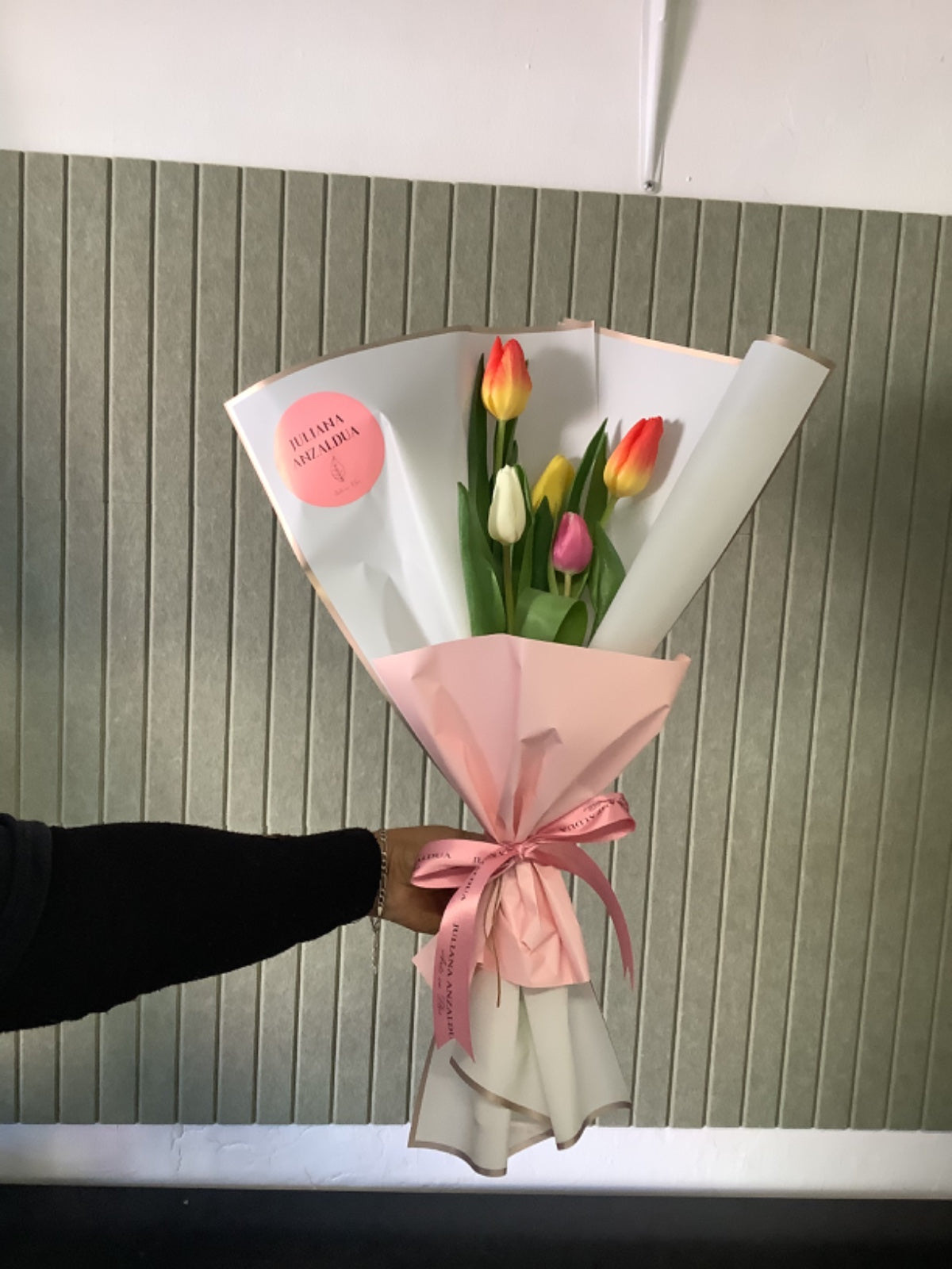 Ramo Tulipanes (14 Feb)